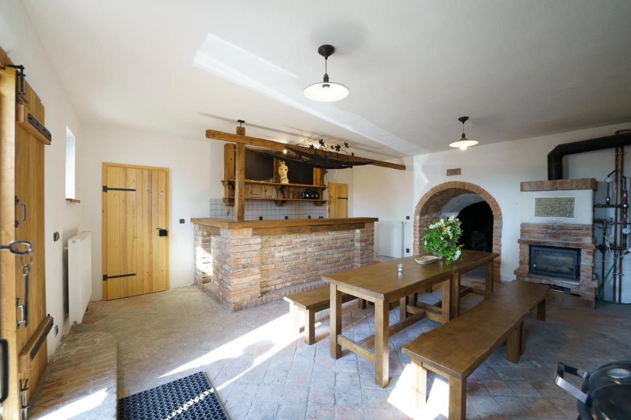 Apartmany Pausram Pouzdrany Exteriér fotografie