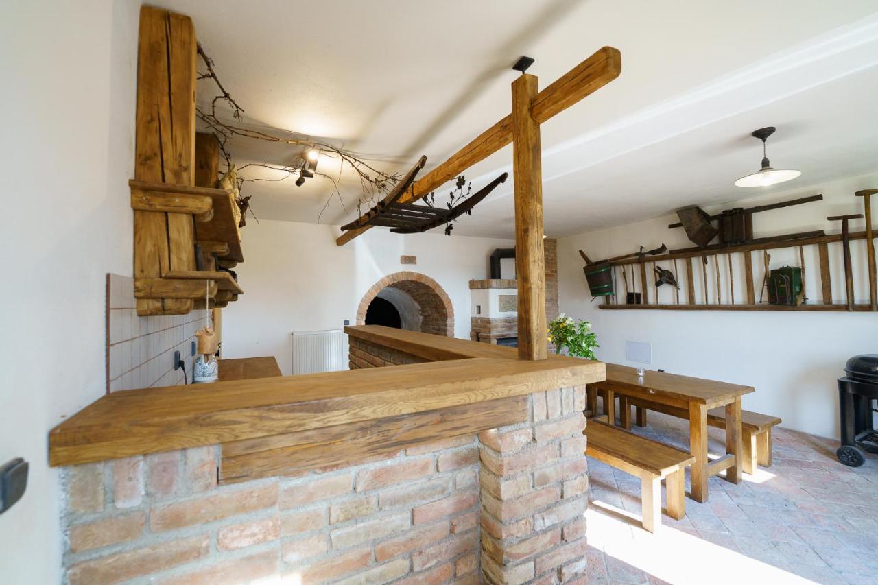 Apartmany Pausram Pouzdrany Exteriér fotografie