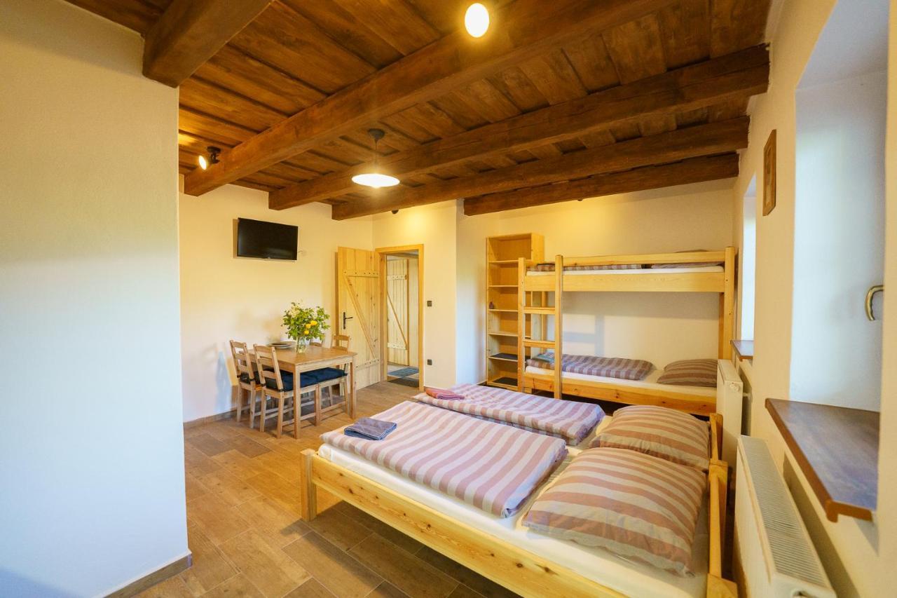 Apartmany Pausram Pouzdrany Exteriér fotografie